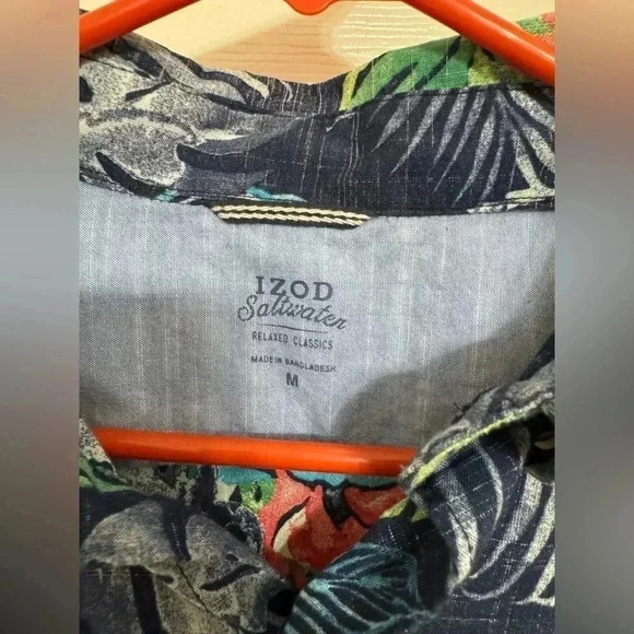 IZOD Hawaiian shirt Saltwater Relaxed Classic Size M - Picture 4 of 8